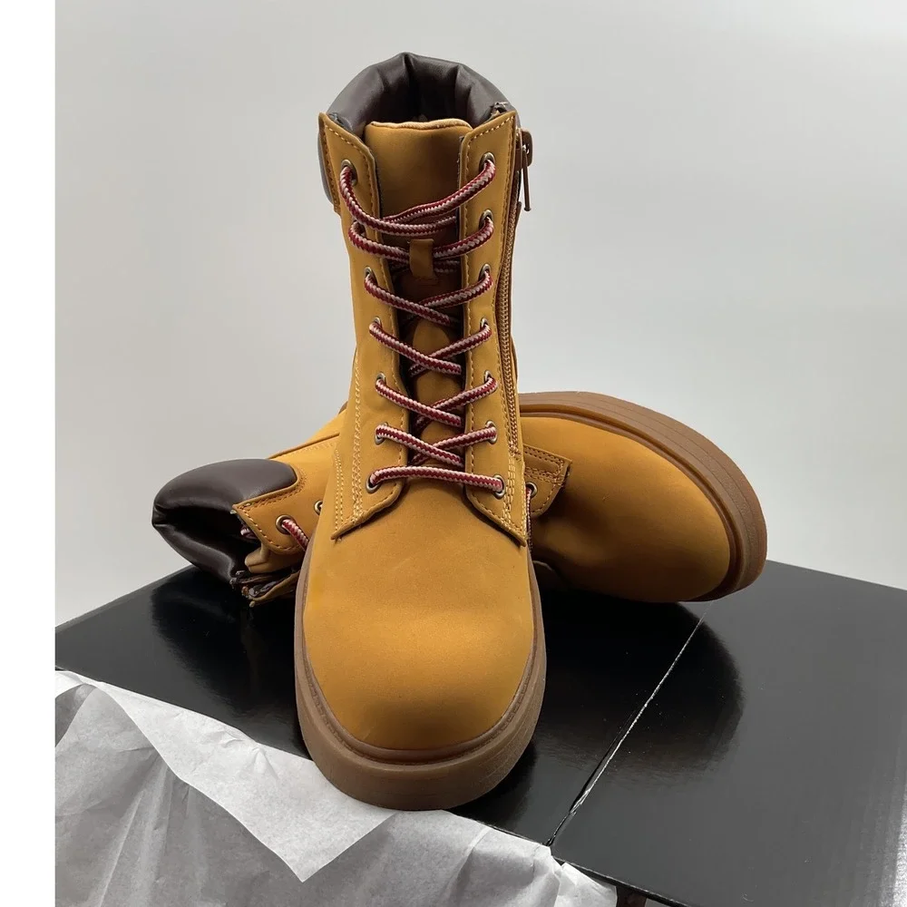 Steve Madden classic work